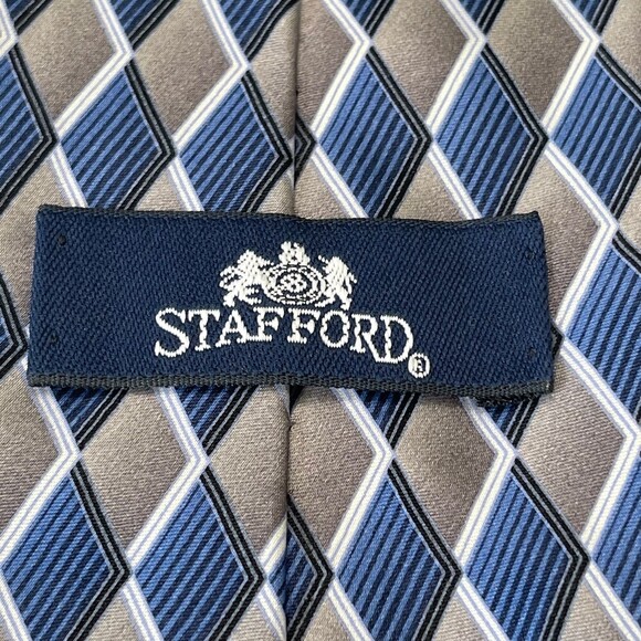 STAFFORD Men 100% Silk Tie. - Picture 2 of 9